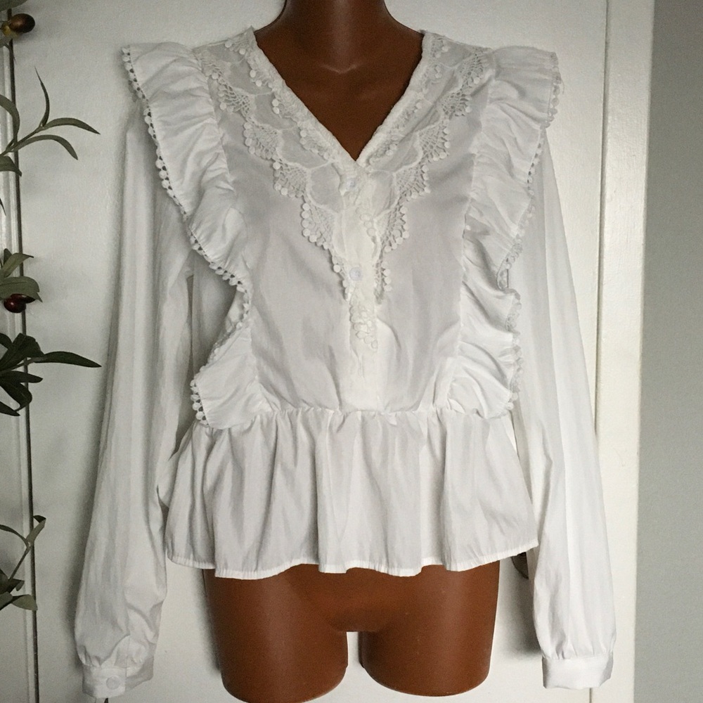 Elegant White Lace Ruffle Blouse 105
